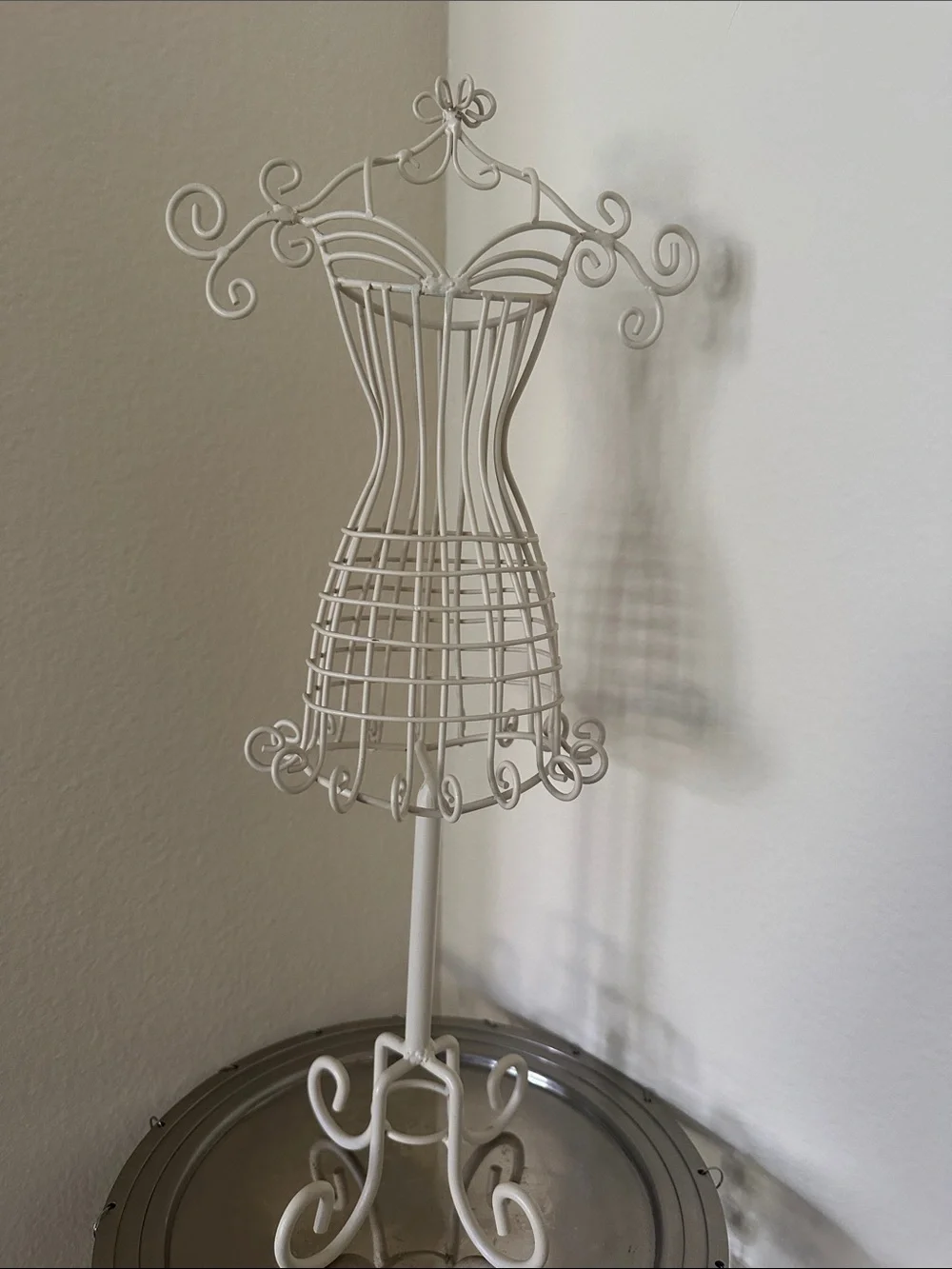Elegant Cream Metal Wire Dress Form Jewelry Holder Stand